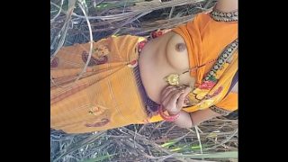 Aunty handling big dick of desi gigolo Video