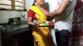 Hindi bhabi fuck hard ass in the kitchen is cooking