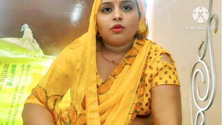Indian Bengali village maid fuking wet pussy by house owner Video