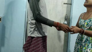 Indian Dehati Bhabhi Fucked Pussy By Her Devar in Painful Sex Video