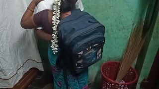 Indian Desi Aunty With Her Lover Standing Style Fucked Wet Pussy Video