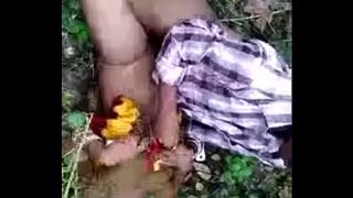Indian horny bhabhi cought while having sex in Outdoor Video