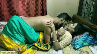 Indian Mumbai girlfriend hot pussy fucking with boyfriend with hindi audio Video
