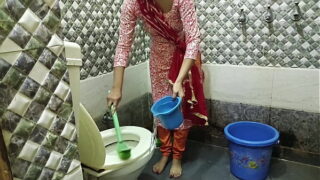 Indian Punjabi Sexy Call Girl Standing Style Fucking Pussy In Bathroom Video