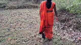 Indian Tamil Village babe oral sex and pussy fucked by boyfriend Video