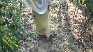 Xxnxxx com sex videos Indian Outdoor Desi Sex In Jungle Video