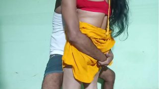 संचिका देसी इसे प्यार करता है जब उसके सौतेले भाई उसके स्तन पर सह Hindi Sex Video